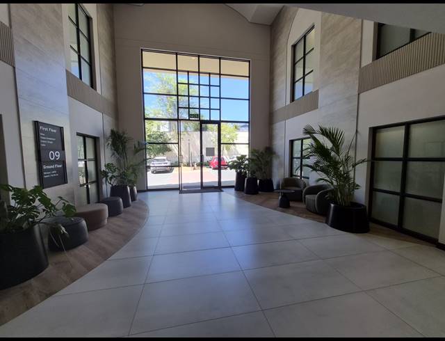 514M² OFFICE TO LET IN SANDTON CENTRAL